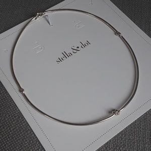 Stella and Dot silver "Simple Knot Collar"